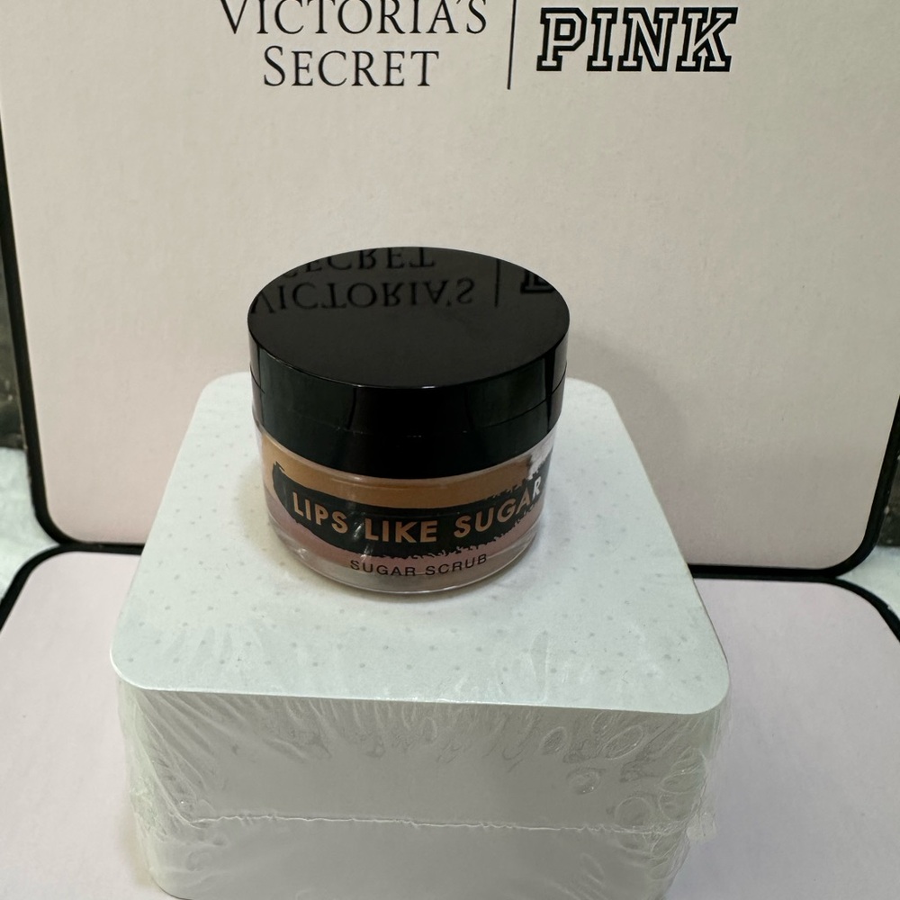 New Sealed Victorias Secret Lips Like Sugar Scrub Pot